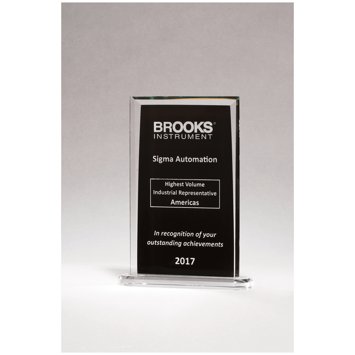 6 3/4 x 10 1/4" Rectangular Glass Award with Black Silkscreened Center