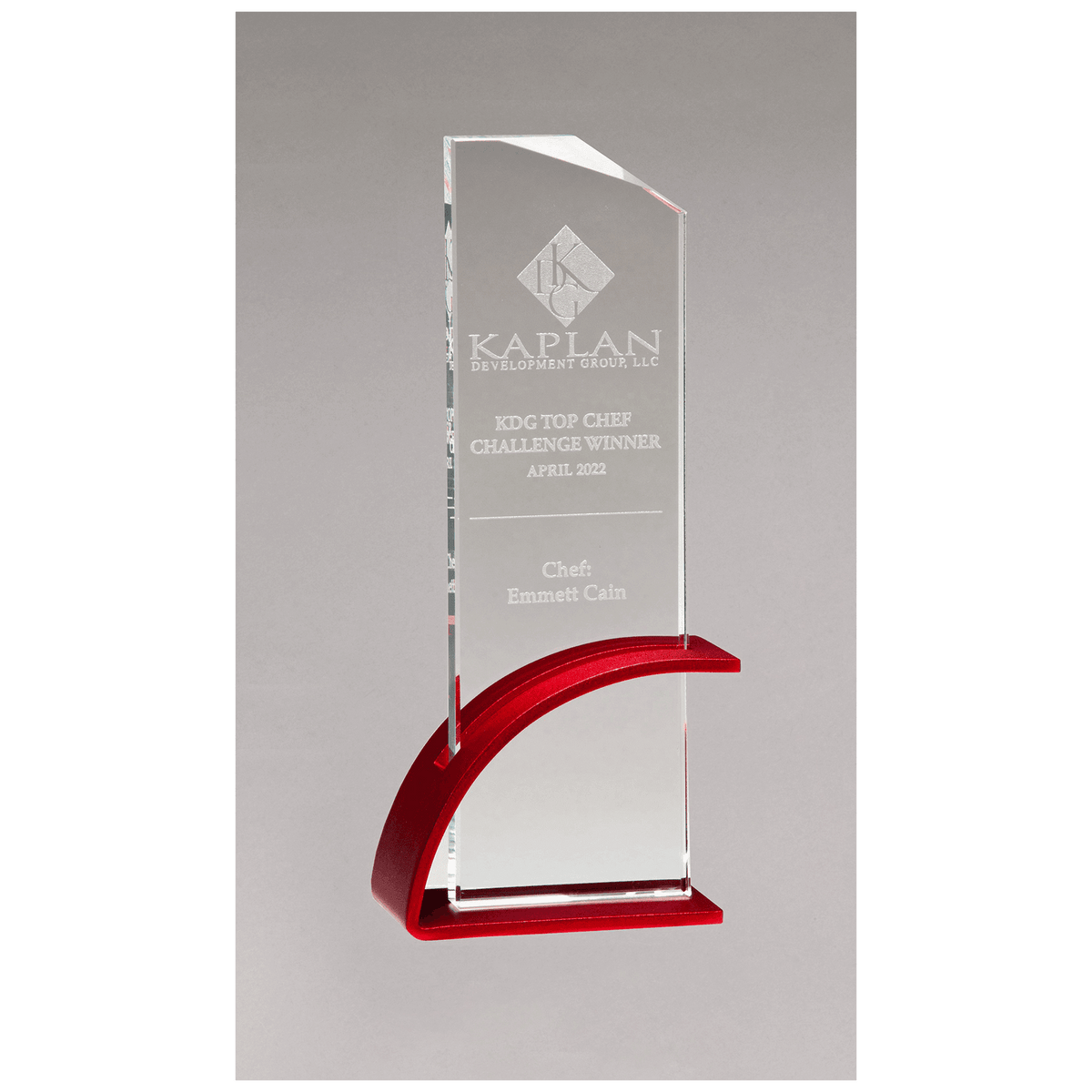 3 7/8" x 9 3/8" x 1/2" Thick Red Contemporary Clear Glass Award, Arched Base with Matte Metallic Finish